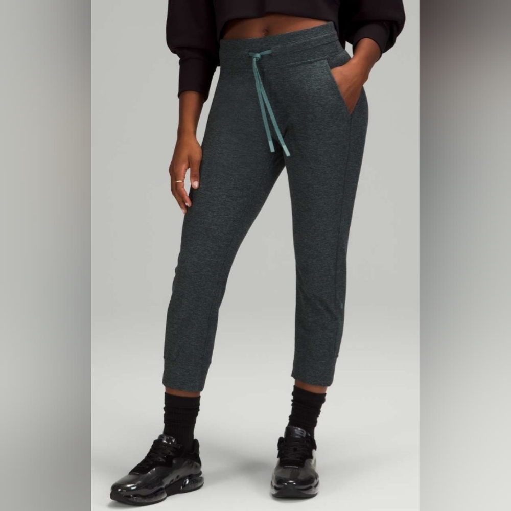 🍋Lululemon Ready To Rulu Jogger Crop